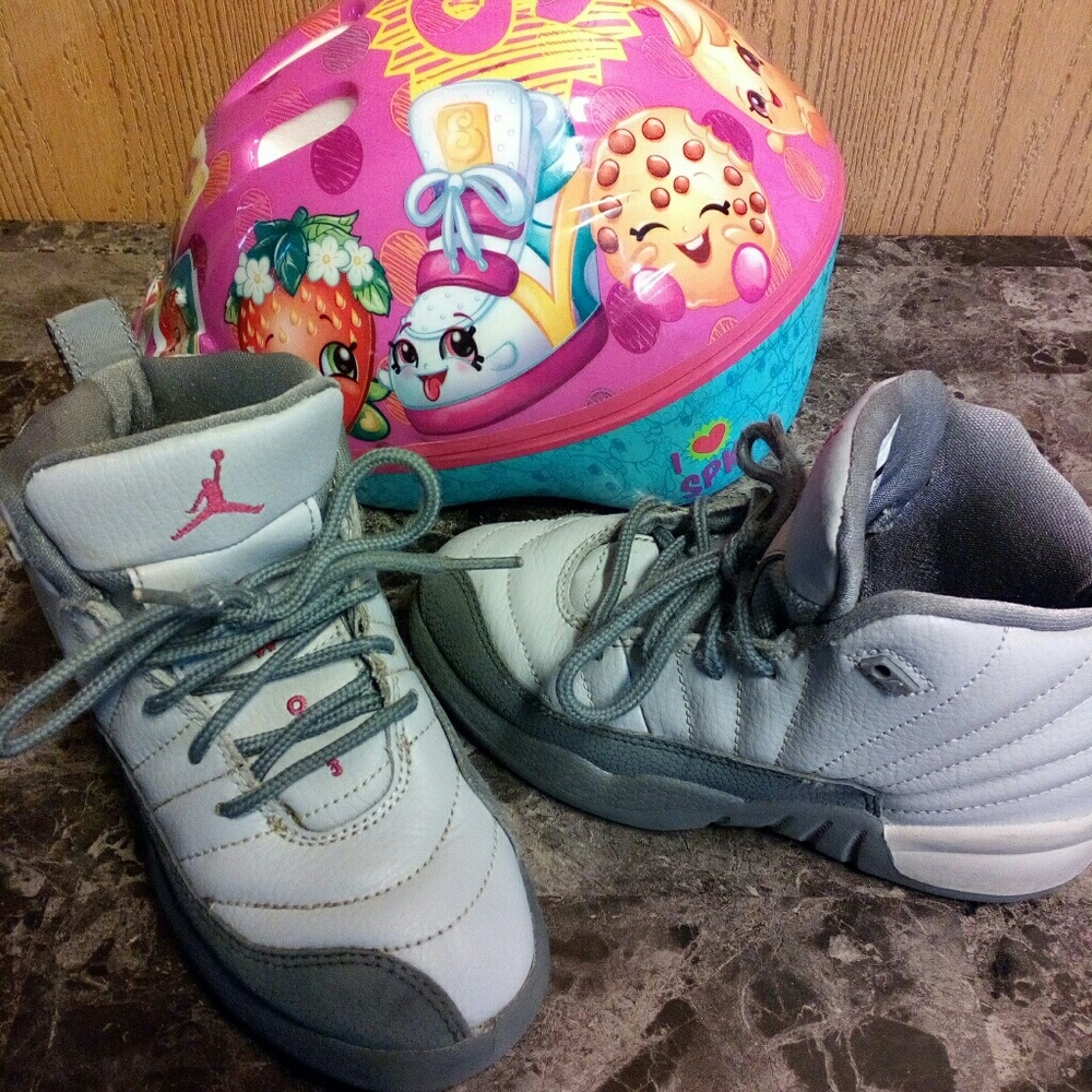 Lightly worn girls Jordans